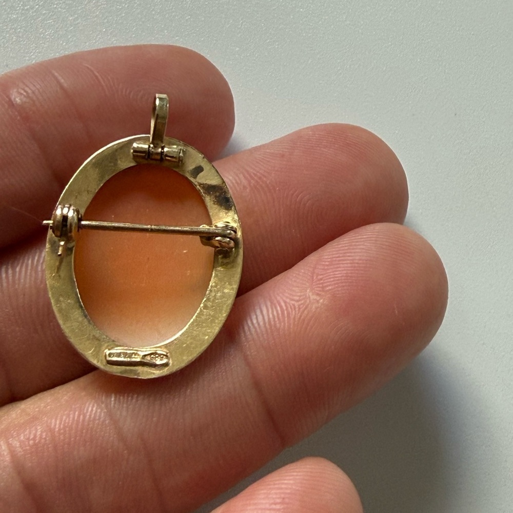 14k Gold Vintage Cameo pendant Brooch - Picture 5 of 6